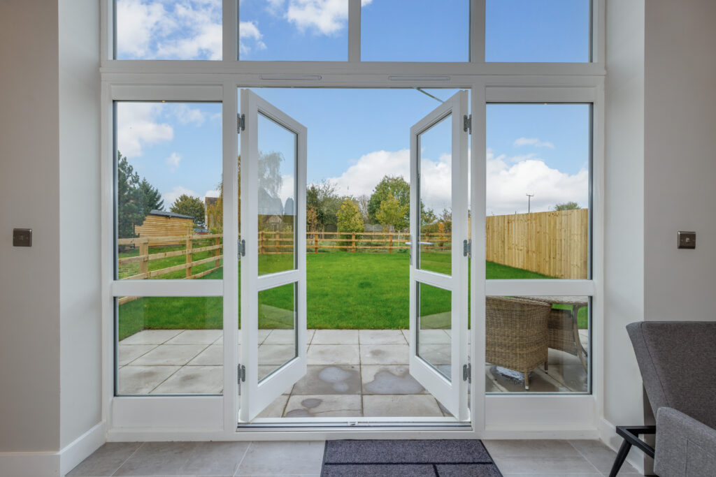 Surrey, London, Reading, Oxford, Sandwell, Cambridge, The Cotswolds, Hampshire, Berkshire, Sussex, listed buildings windows, conservation area windows, timber windows, timber sash windows