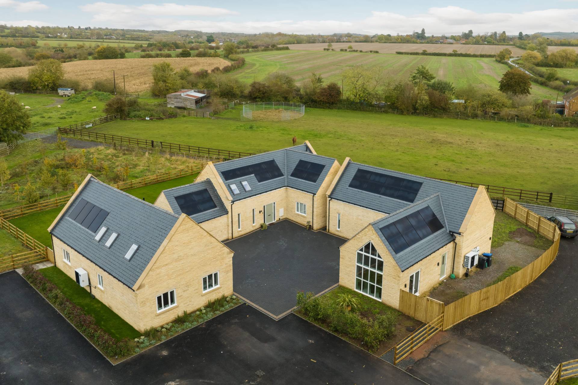 Surrey, London, Reading, Oxford, Sandwell, Cambridge, The Cotswolds, Hampshire, Berkshire, Sussex, listed buildings windows, conservation area windows, timber windows, timber sash windows
